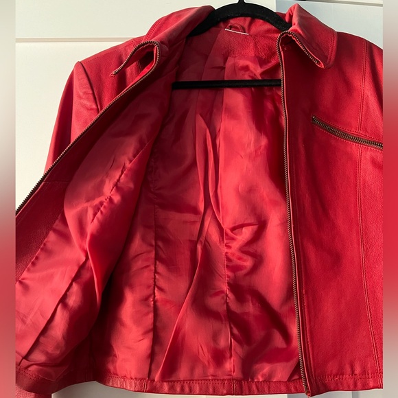 Vintage 80s Leather Jacket and Skirt Set in Cherry Red - Picture 5 of 12